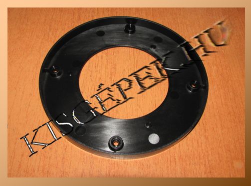 Konzol alatti burkolat Makita DLM462, DLM465, DLM532, DLM533, DLM536