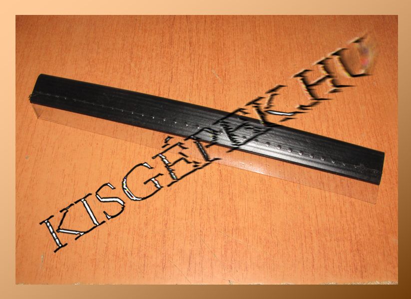 Fűgyűjtő tartó rúd Makita ELM4110, PLM4110, PLM4120