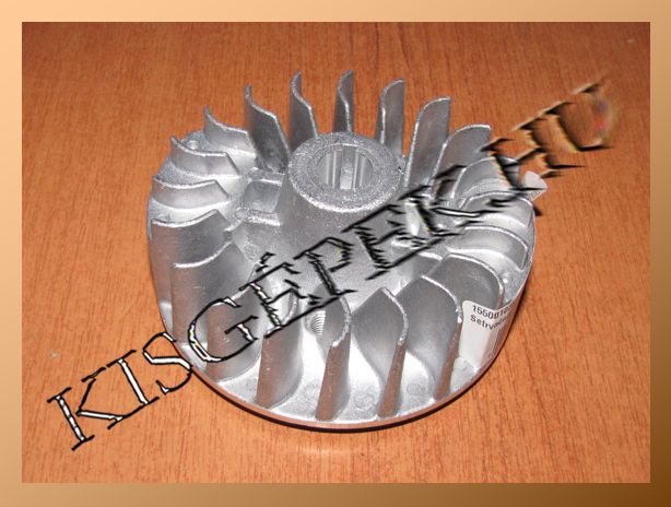 Lendkerék Hecht 52, 2019