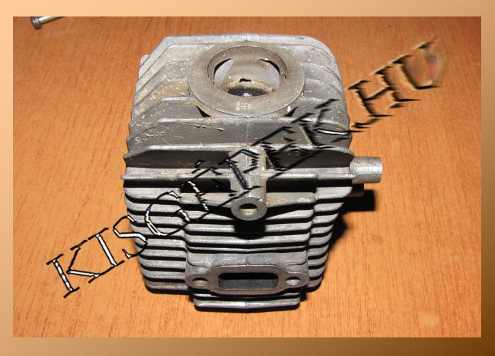 Henger Makita DBC4510, üres, 43 mm