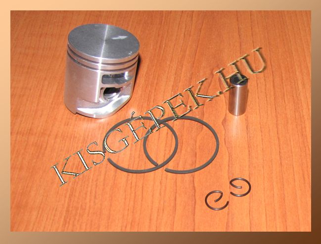 Dugattyú Stihl MS 181 kpl.