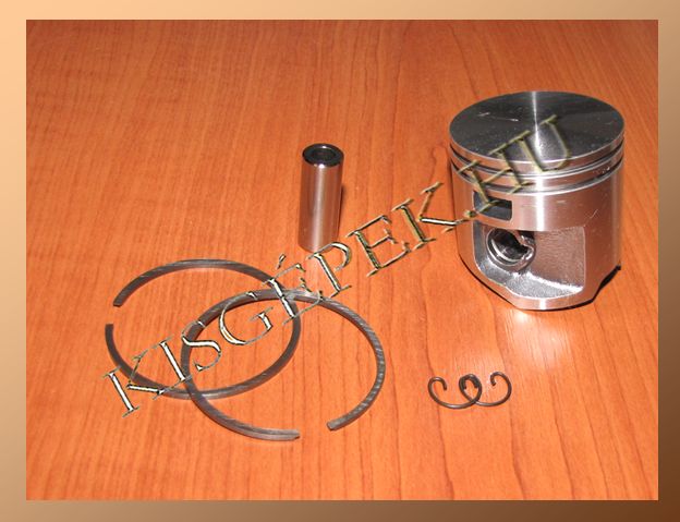 Dugattyú Stihl MS 241 kpl.